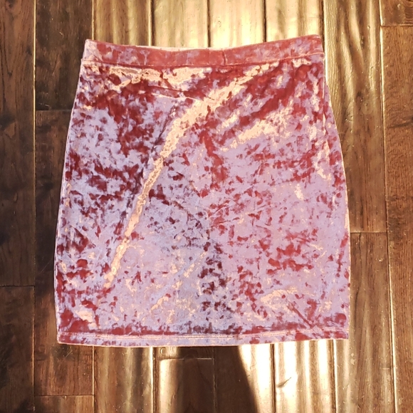 Skirt - Picture 1 of 1